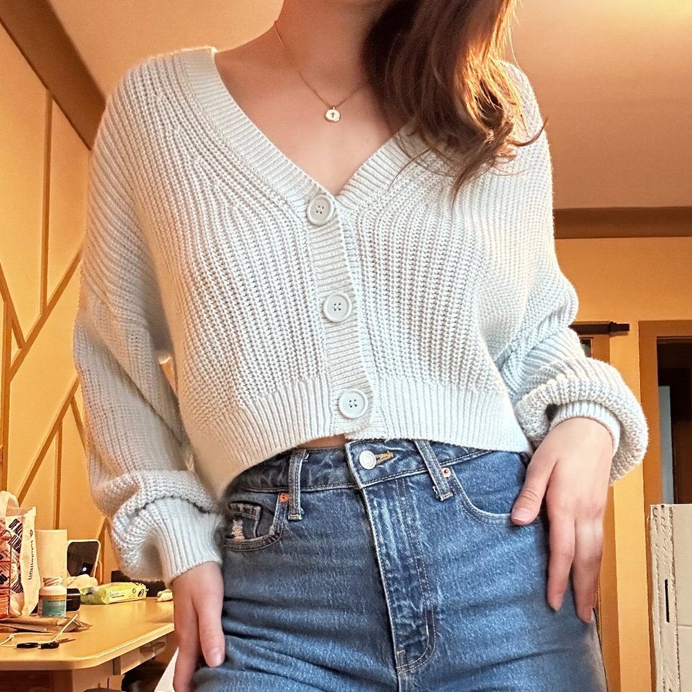 sweater - Picture 2 of 5